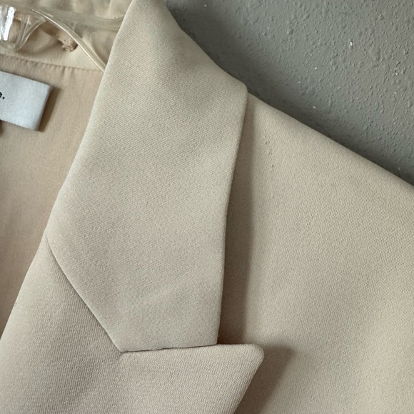 VINCE. Double-breasted recycled-crepe blazer 10 Cream - Picture 4 of 11